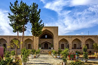 نمای شهری سرخه ۲